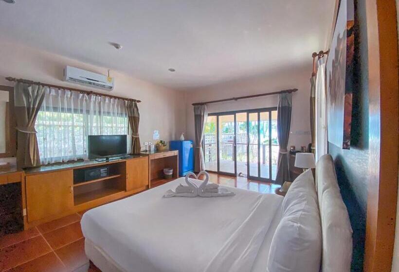 فندق Chaithalay Khanom Resort