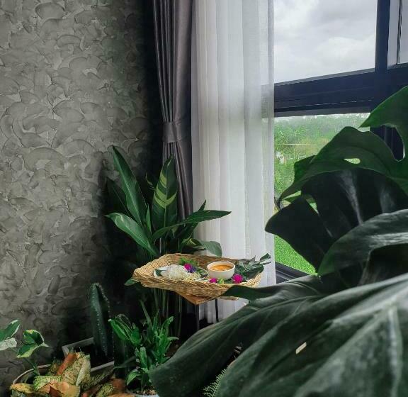 Общежитие 421 House