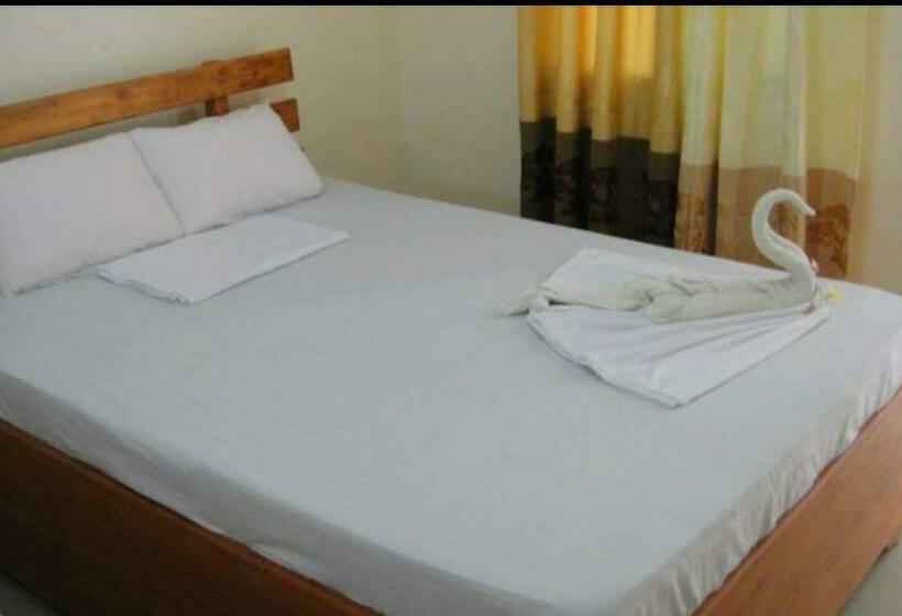 Albergue Aj Travellers Inn Annex