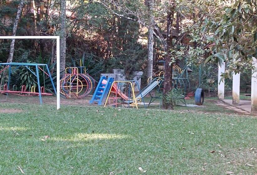 ユースホステル Pousada Maravilhas Da Serra