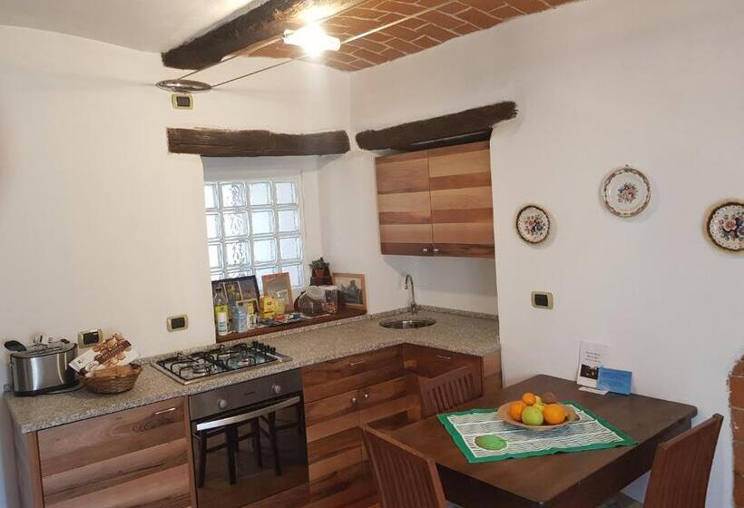 مبيت وإفطار Appartamento Isabella Nel Centro Di Monastero Bormida