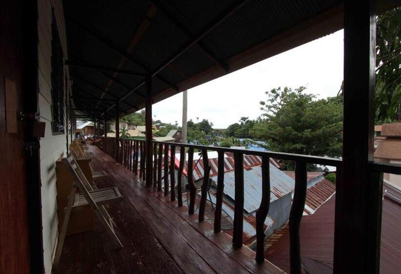 پانسیون Lux Guesthouse