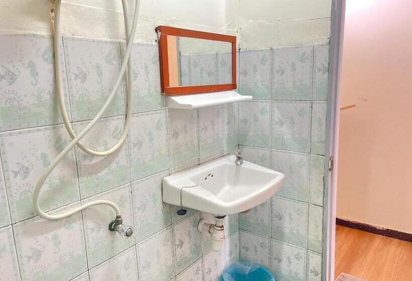 پانسیون Lux Guesthouse