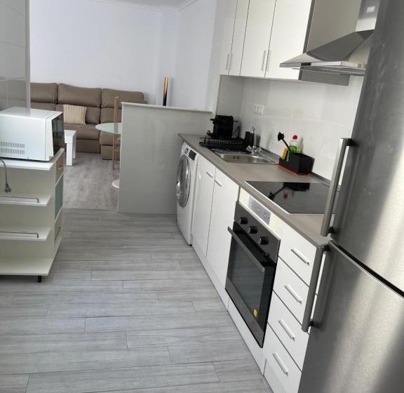 پانسیون Old Town Oliva Guest Apartment