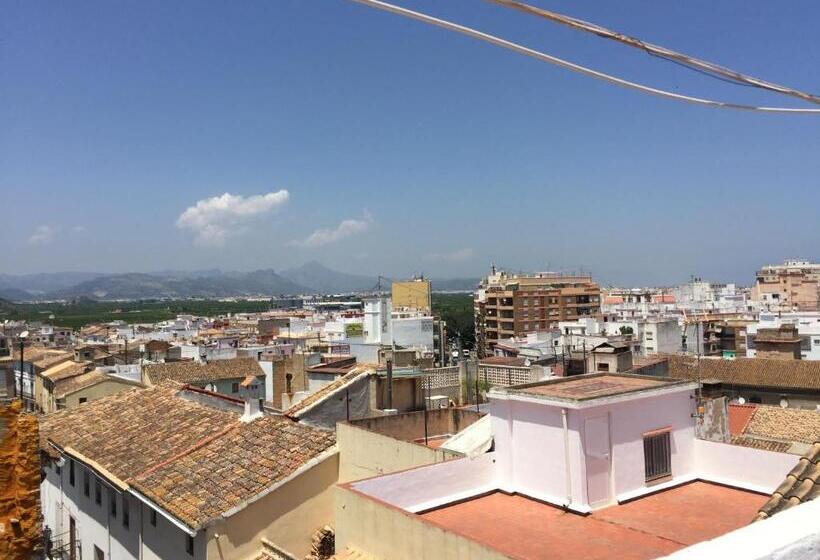 پانسیون Old Town Oliva Guest Apartment