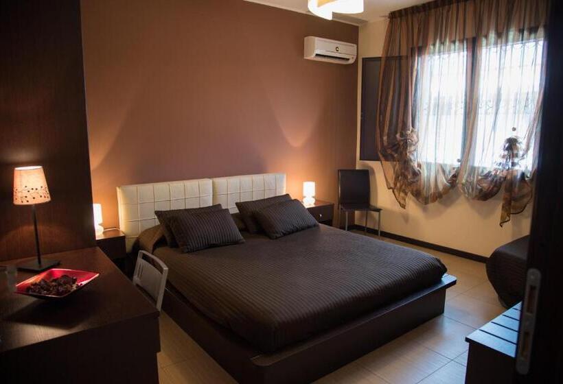 پانسیون Acitrezza B&b