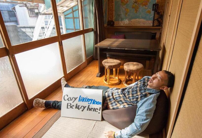 فندق صغير Nasubi Mt. Fuji Backpackers