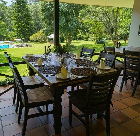 فندق Avoca Vale Country