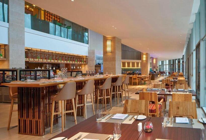 בית מלון כפרי Four Points By Sheraton Chengdu, Pujiang Resort