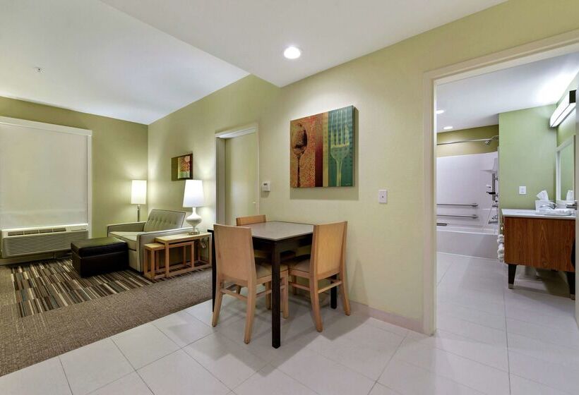 فندق Home2 Suites By Hilton Gulfport I10