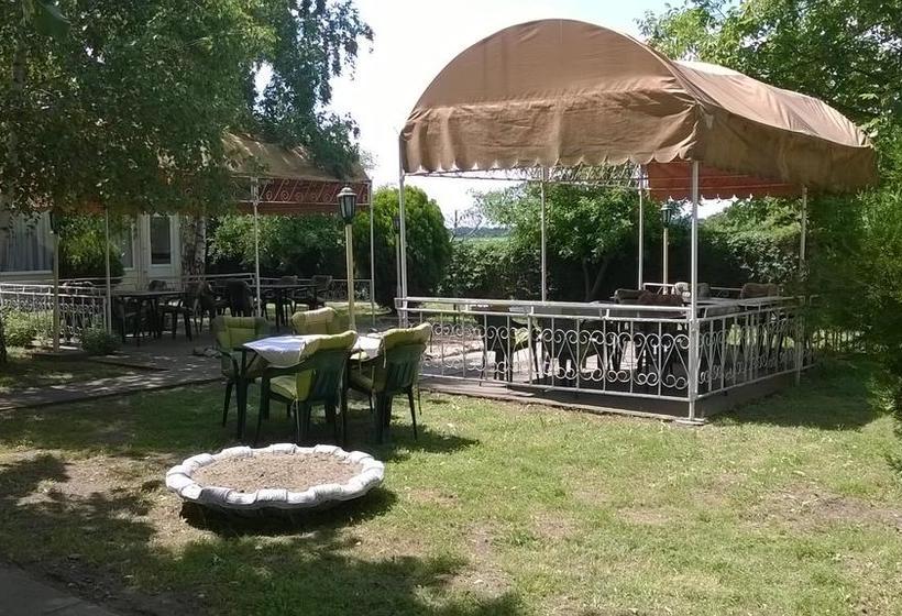 هتل Ljubicevski Raj