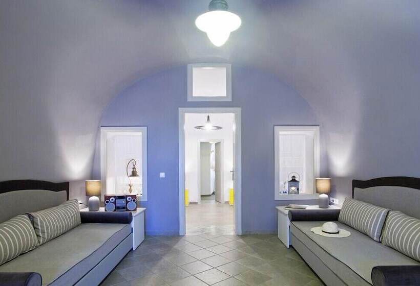 Semeli Cave House