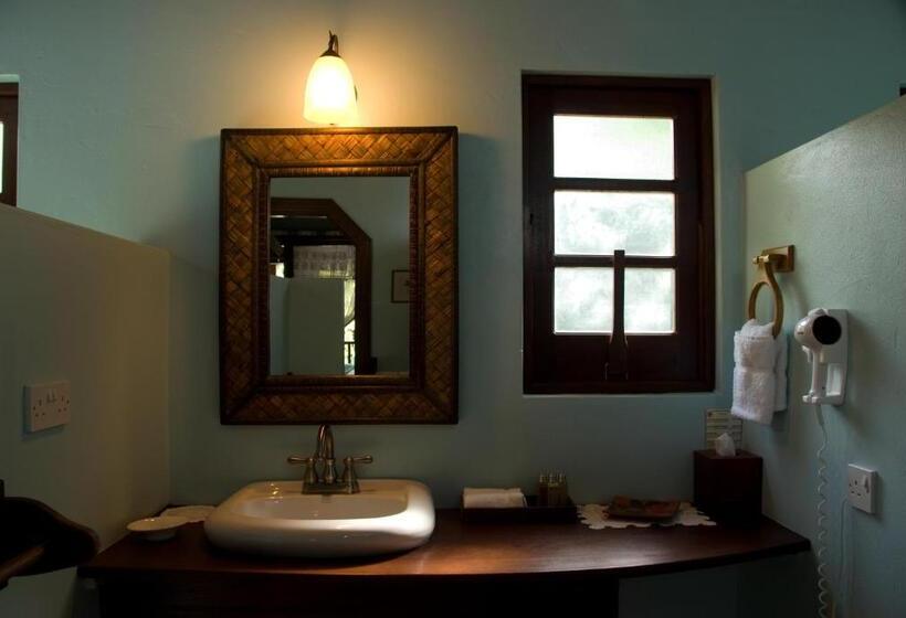 Spring Hotel Bequia