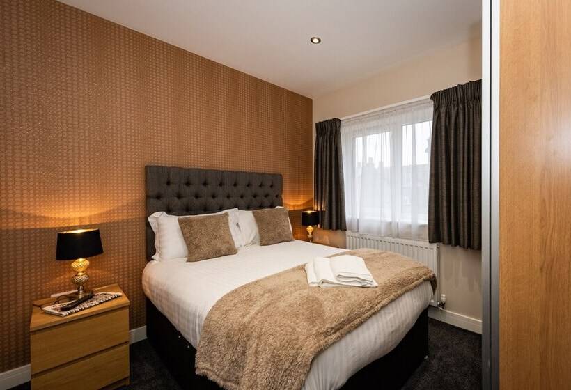 Abbey Apartments Modern Aparthotel For Tourists & Professionals
