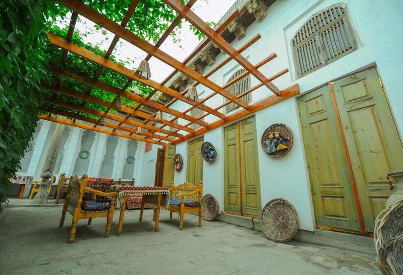 בית מלון כפרי Bibi Khanym