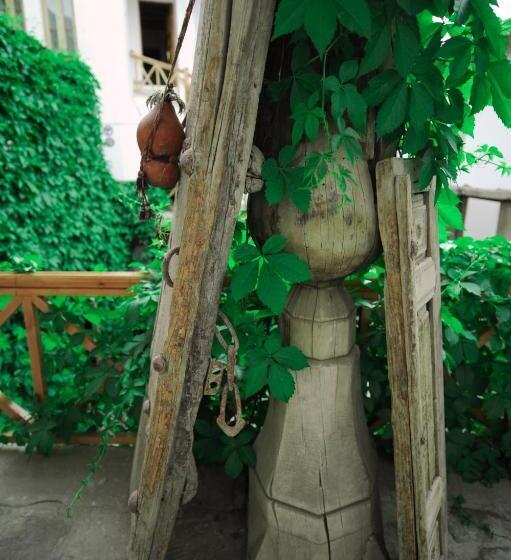 בית מלון כפרי Bibi Khanym