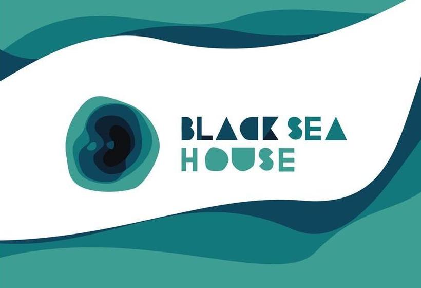 هتل Black Sea House