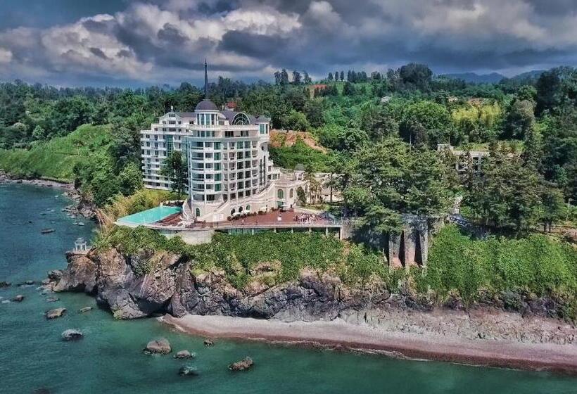 هتل Castello Mare