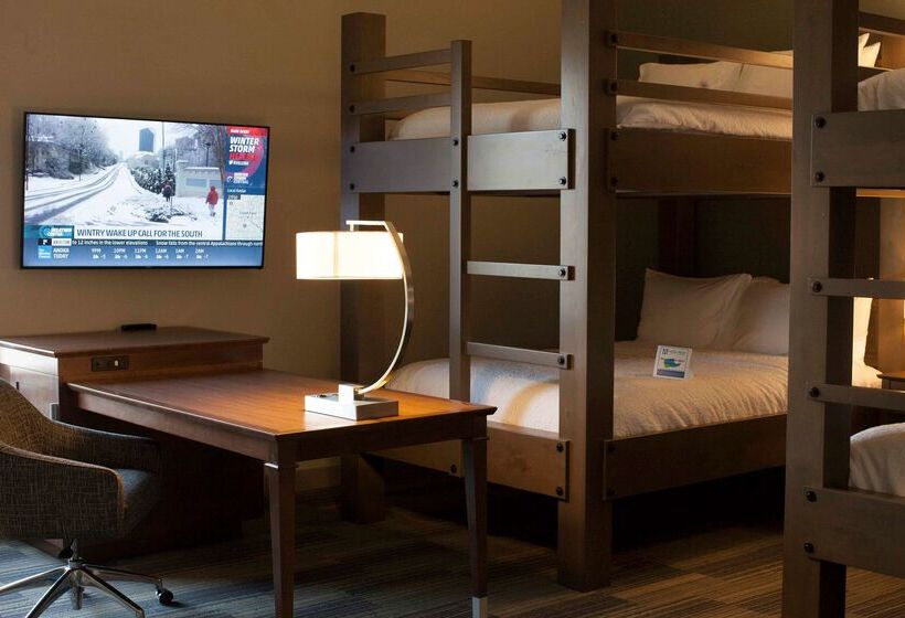 هتل Hampton Inn & Suites Downtown St. Paul