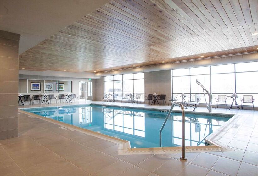 هتل Hampton Inn & Suites Downtown St. Paul