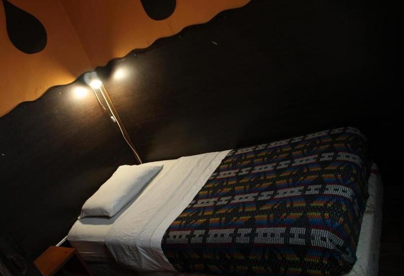 هتل Hostal Prisamata