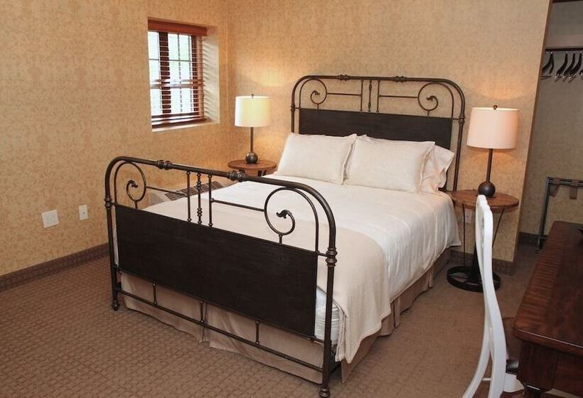 The Beaumont Inn