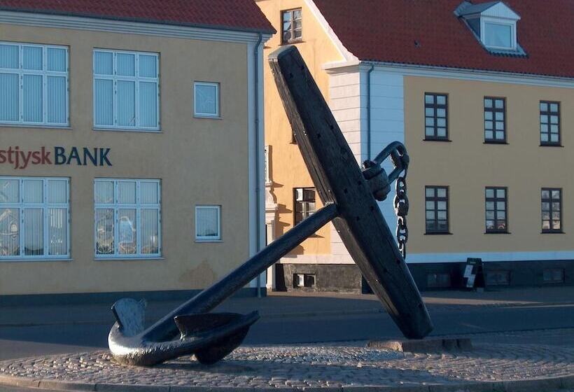 ホテル Danhostel Thyborøn