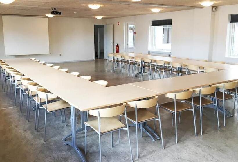ホテル Danhostel Thyborøn