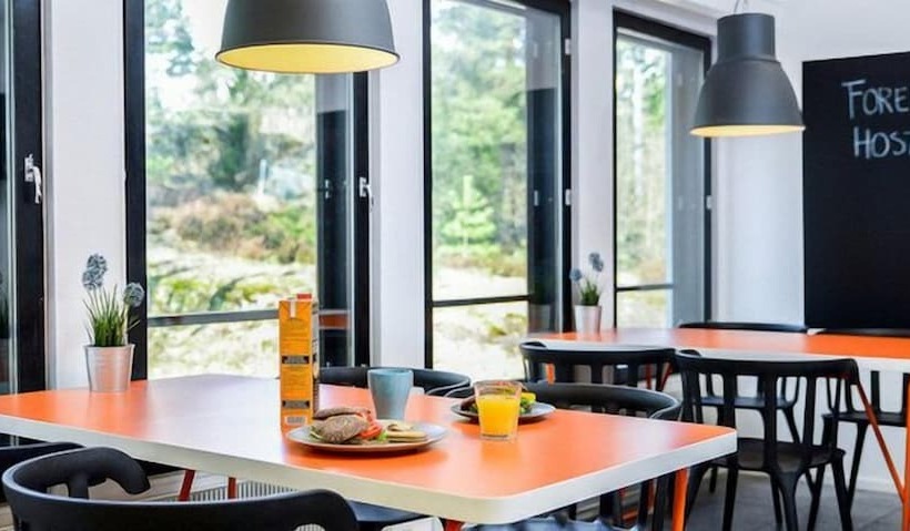هتل Forenom Hostel Vantaa Aviapolis