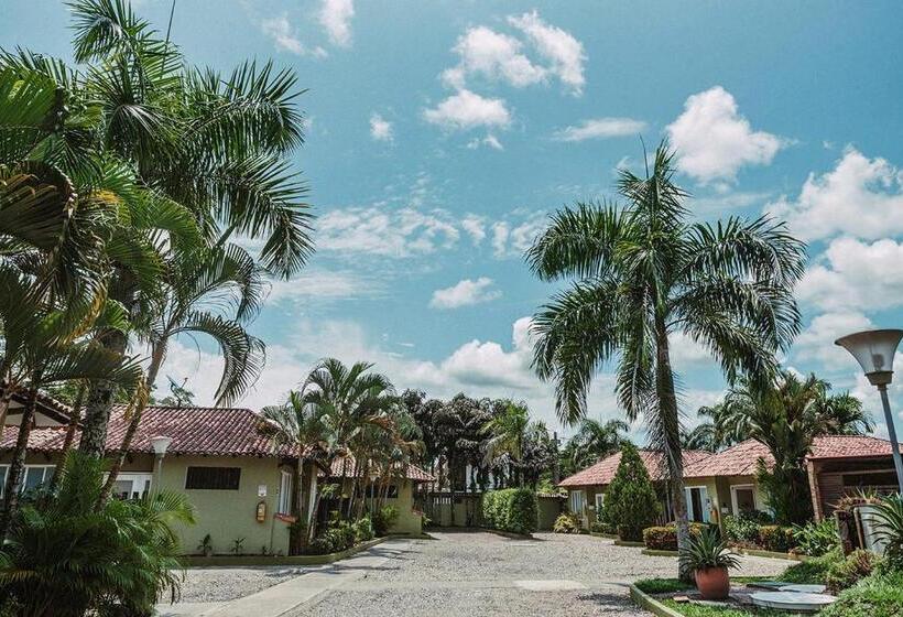 هتل Paloverde Villas Campestres