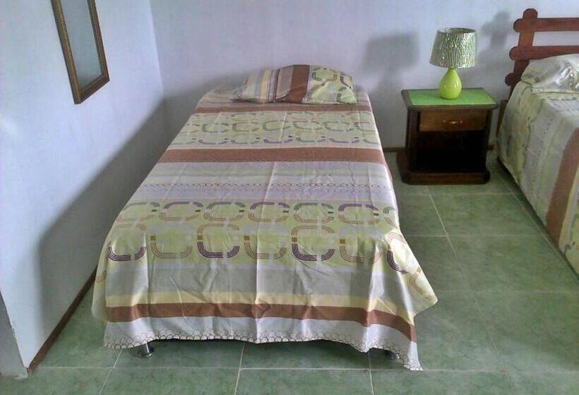 هتل Posada Donde Pilo Avila