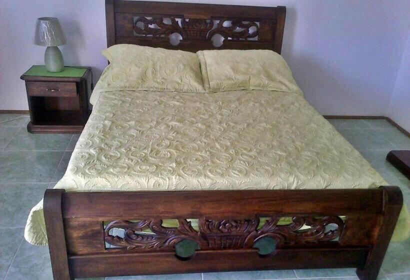 هتل Posada Donde Pilo Avila