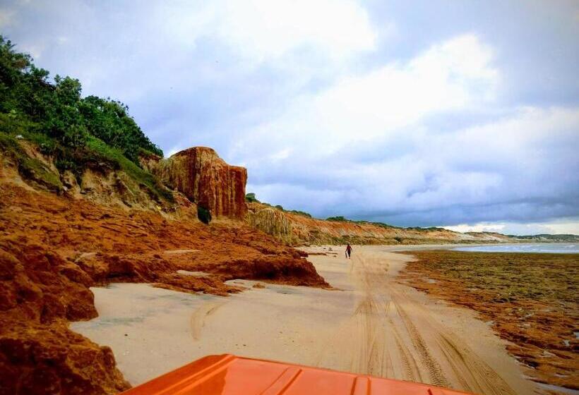 مبيت وإفطار Castelo Vendom Ecolodge Parajuru