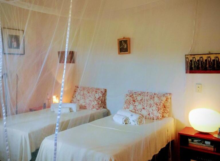 مبيت وإفطار Castelo Vendom Ecolodge Parajuru