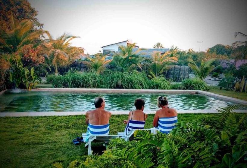 مبيت وإفطار Castelo Vendom Ecolodge Parajuru
