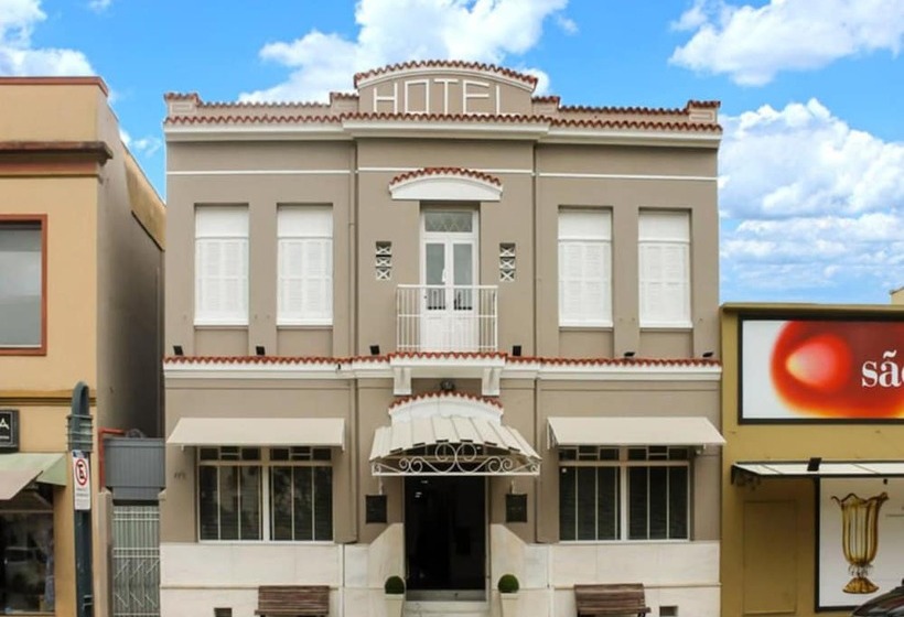 Mova Hotel D Oeste Localizado Em Frente A Praça Principal Da Cidade, Na área Central Pé Na Praça