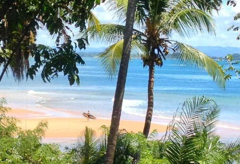 هتل Nirvana Beach
