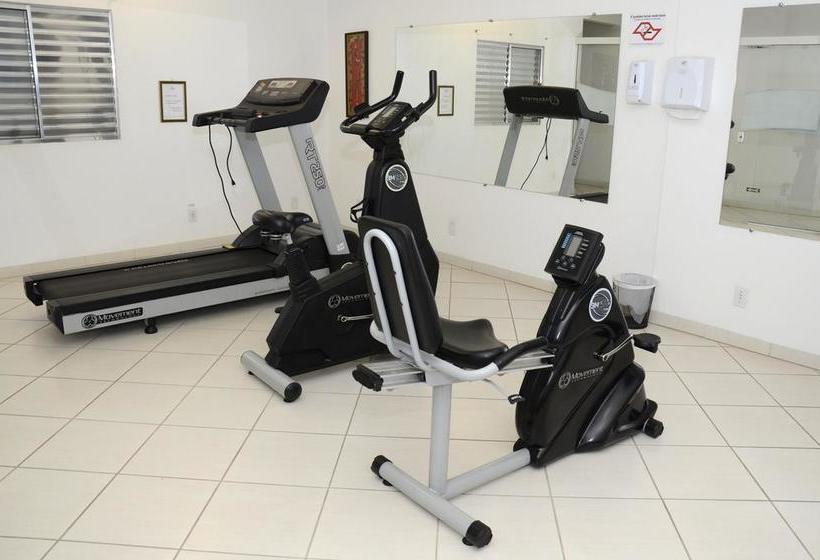 ホテル Opala  Campinas Centro