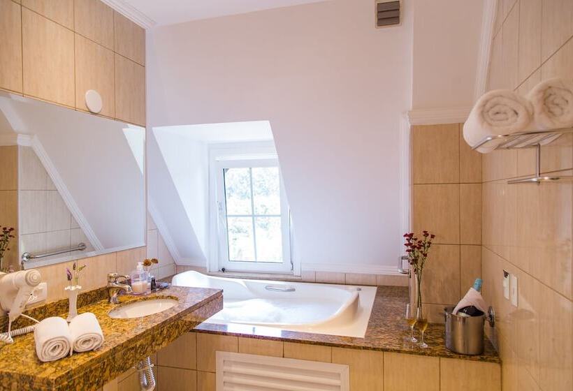 هتل Pousada Grandchamp