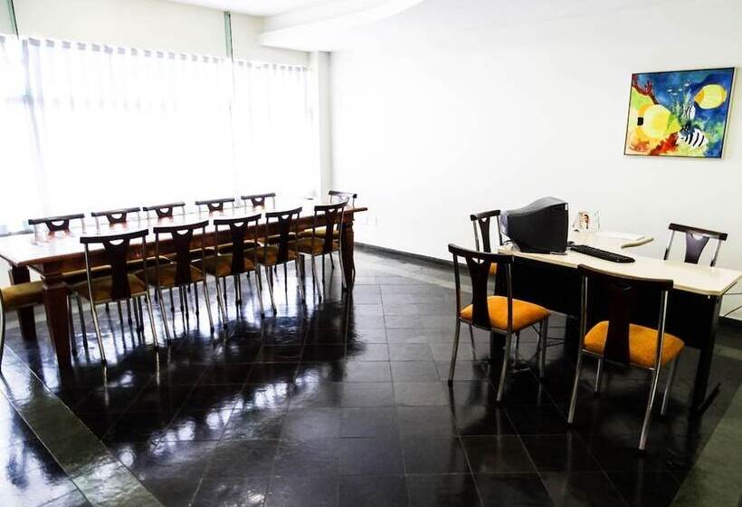 호텔 Sete Lagoas Residence
