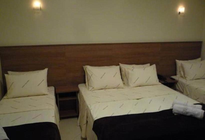 ホテル Itupeva Plaza