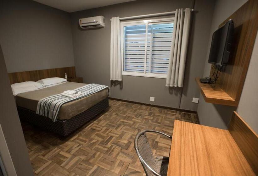 Ipê Hotel Express