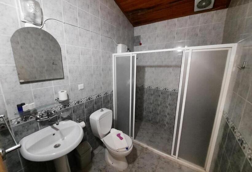 تختخواب و صبحانه Ali Baba's House