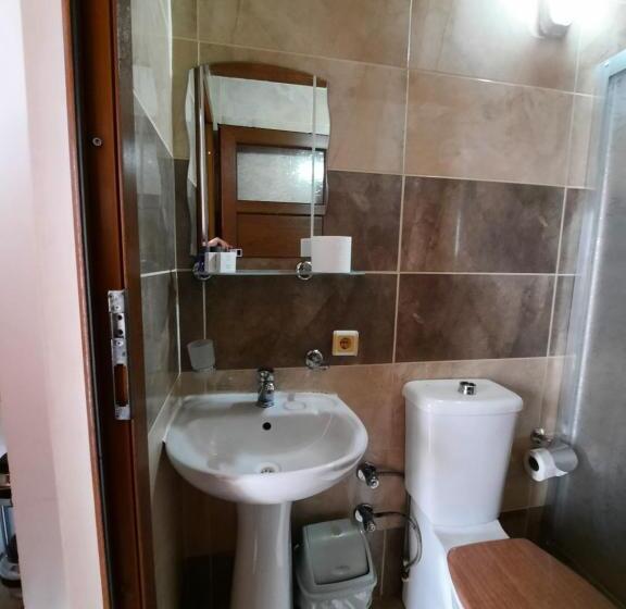 تختخواب و صبحانه Ali Baba's House