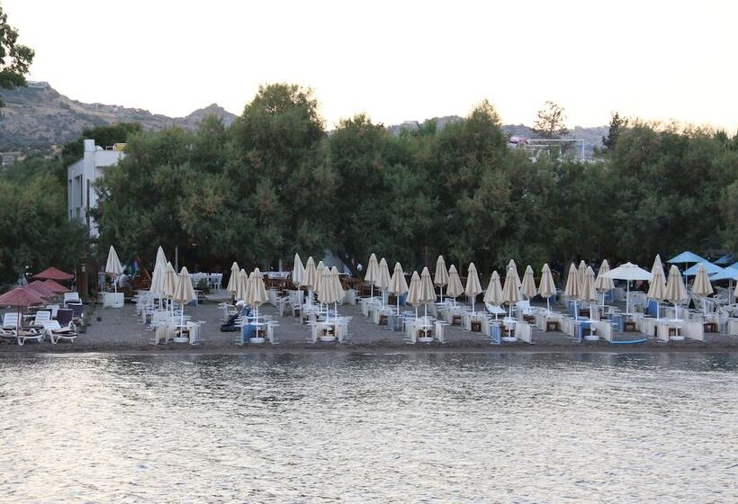 צימר Meggs Bodrum Beach