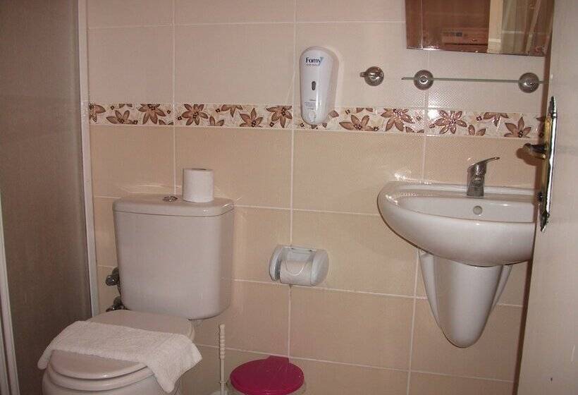 هتل Delphin Apart