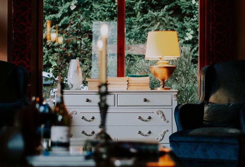 هتل Ida Tas Konak