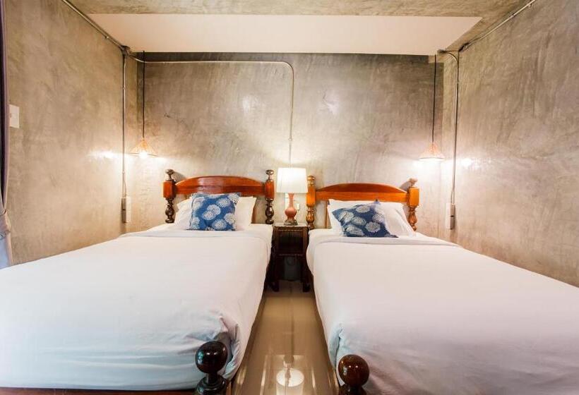 تختخواب و صبحانه Foresta Villa