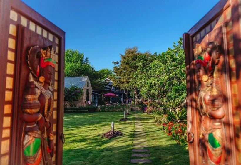 تختخواب و صبحانه Gumbie House