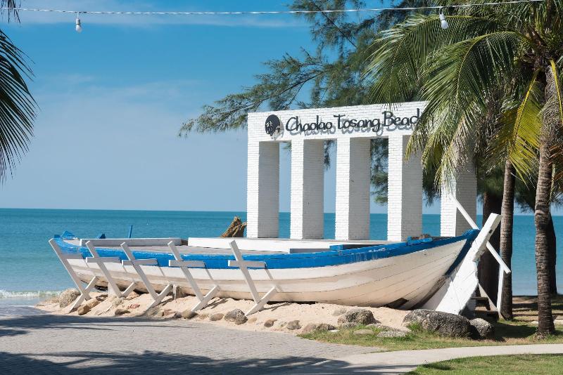 فندق Chaolao Tosang Beach